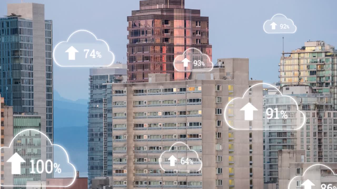 animación de nubes con números crecientes sobre el paisaje urbano