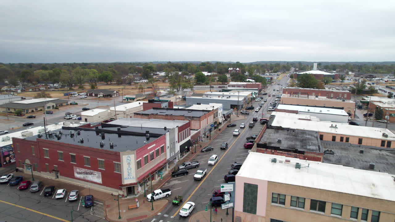 Drone shot of Will Rogers Boulevard in Claremore, Oklahoma along Route 66, Small town, Main Street USA