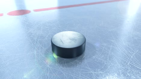 hermoso disco de hockey deslizándose en el hielo de la arena en close-up en cámara lenta. animación 3d con y sin borrón dof y llamaradas de lente en pantalla verde alfa mate. concepto de deporte activo.