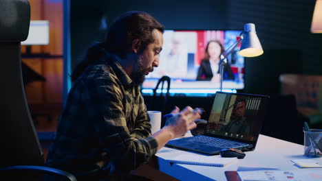 remote employee calls manager remotely using internet videocall