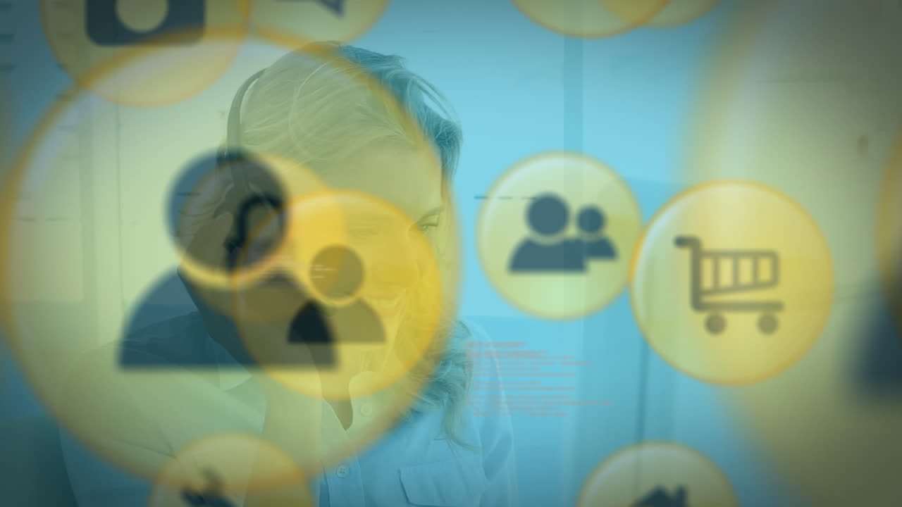 animación de la red de conexiones con iconos sobre mujer de negocios caucásica usando auriculares de teléfono.