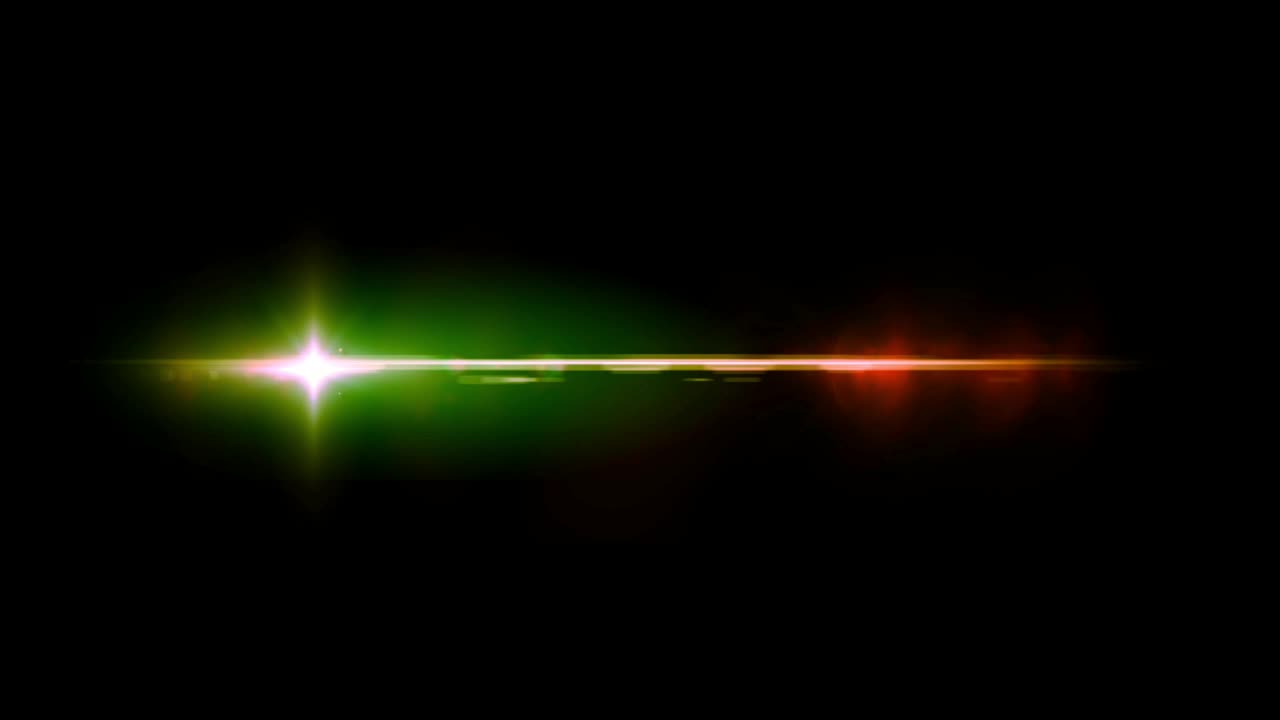 Bagliore lente realistico di luce arancione isolato su sfondo nero.