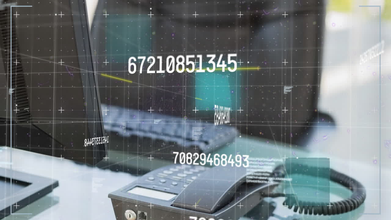 animación del escritorio de la oficina con procesamiento de datos informáticos y financieros