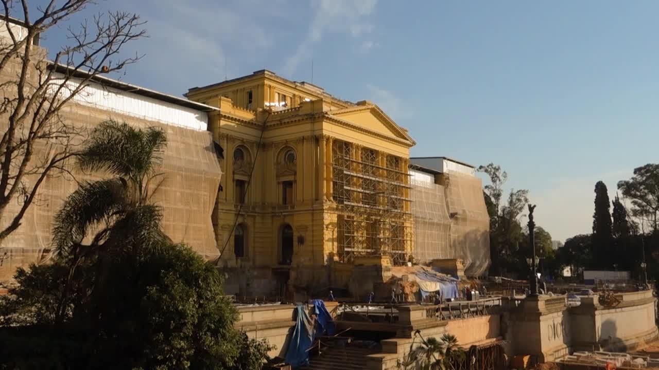 museo ipiranga, el palacio histórico y monumento en la ciudad de sao paulo, en renovación para la reapertura del bicentenario en 2022