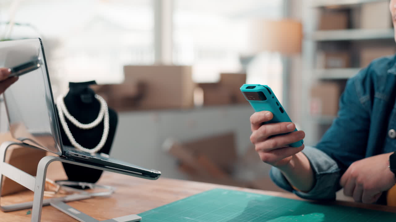 Mobile Payment at a Desk