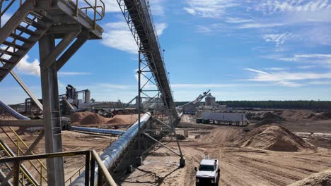 Wide-Shot-of-an-Expansive-Wood-Pellet-Processing-Plant