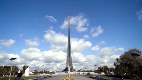 monument to cosmonauts in moscow