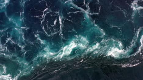 Waves-of-water-of-the-river-and-the-sea-meet-each-other-during-high-tide-and-low-tide.