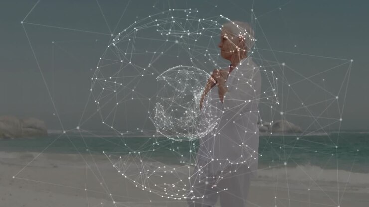 Eldre kvinne praktiserer Tai Chi på stranden, mens en pulserende sfære dukker opp rundt overkroppen for velvære.