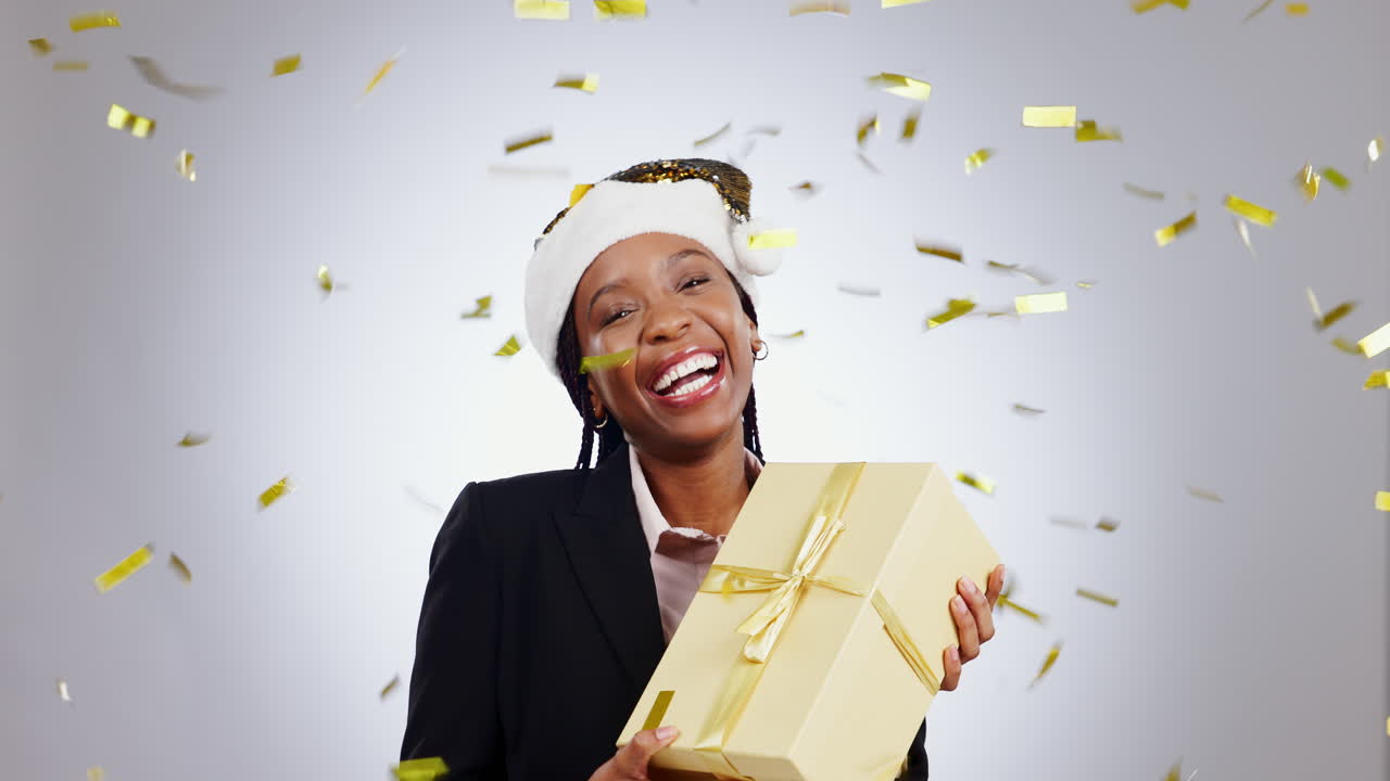 Confettis, célébration et visage de femme