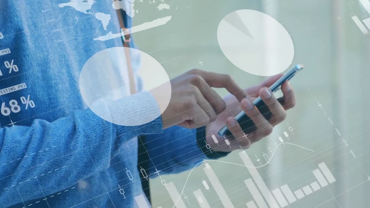 animación del procesamiento de datos estadísticos contra la sección media del hombre que usa un teléfono inteligente en la oficina