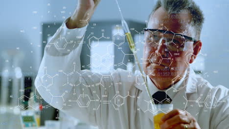 animación del procesamiento de datos científicos sobre un científico caucásico masculino en el laboratorio