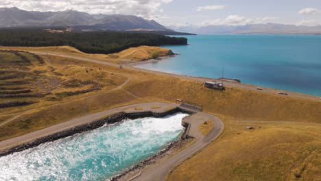 pukaki canal water barrage, mount cook in background