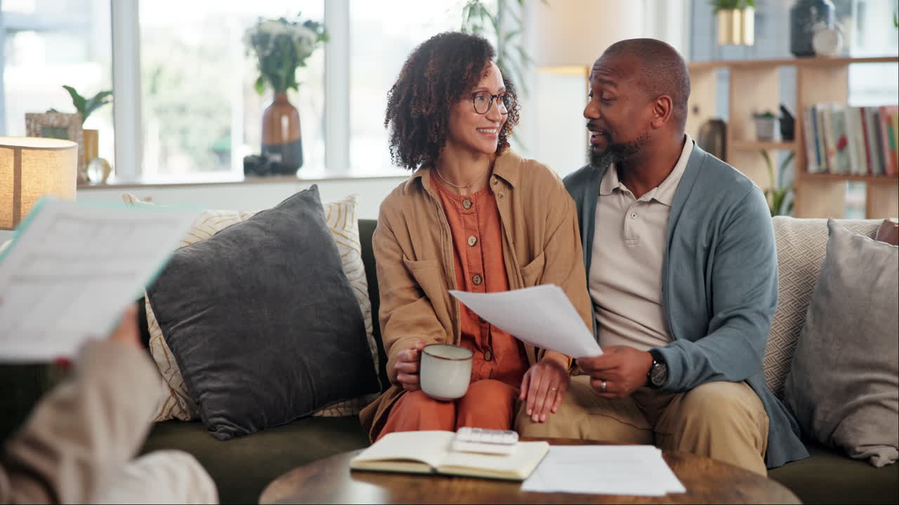 reunión de la pareja con el consultor