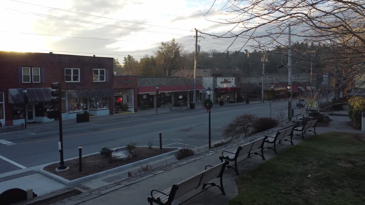 분 nc 근처에서 총에 나무와 바위 노스 캐롤라이나 앞으로 공중을 불고