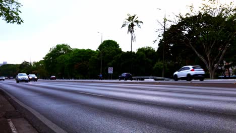 Lanes-of-traffic-travelling-past-each-other