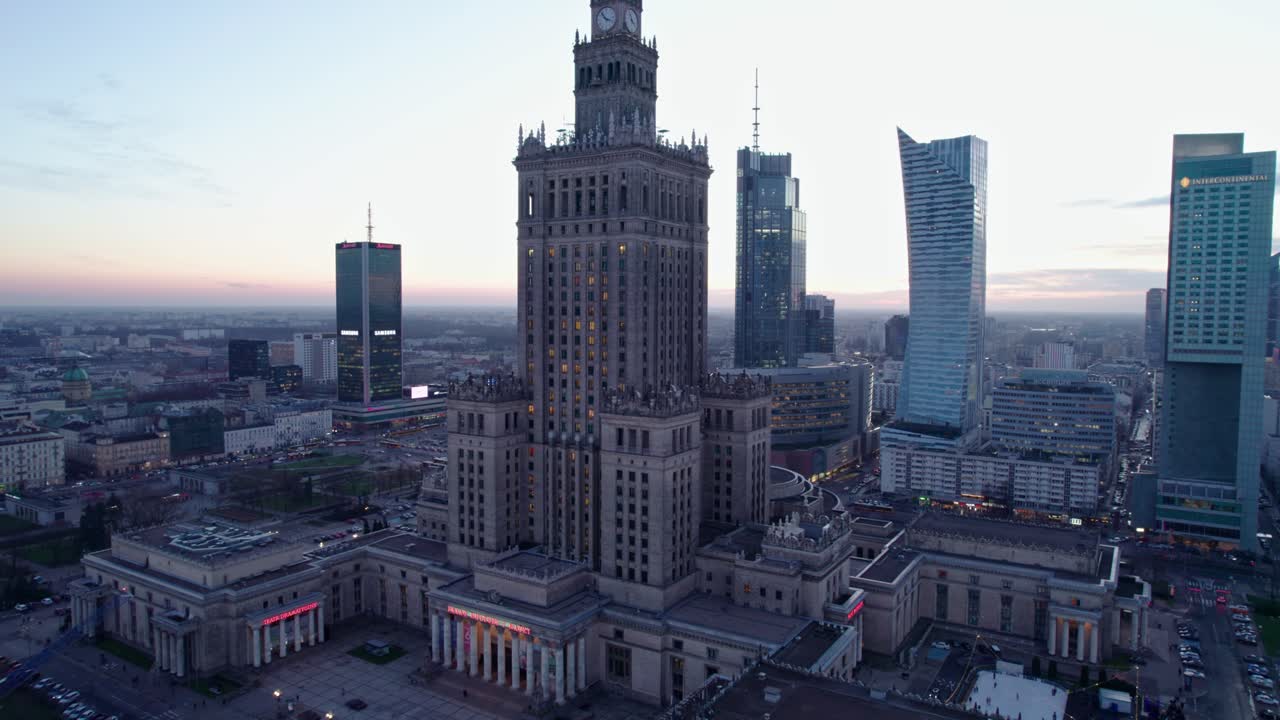 공중 촬영은 숨막히는 관점을 제공합니다.