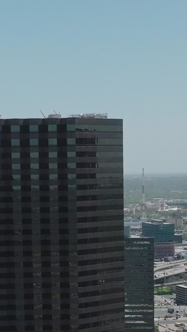 Vista del centro de Dallas desde arriba en un día despejado en Texas