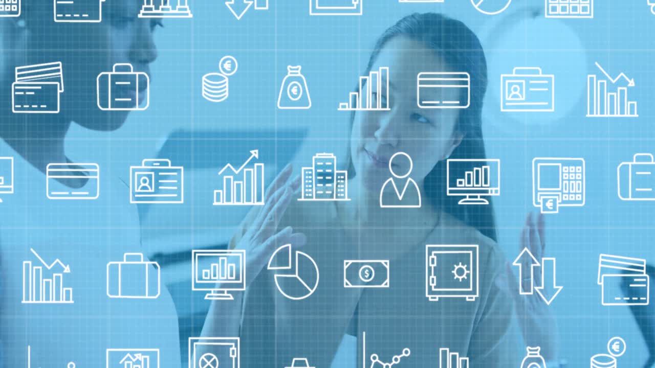 animación de iconos financieros sobre diversas compañeras de trabajo en la oficina
