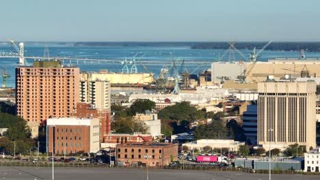 Newport-News,-Skyline-Von-Virginia