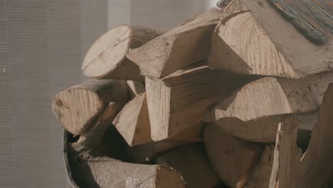 madera apilada utilizada para estufas de leña