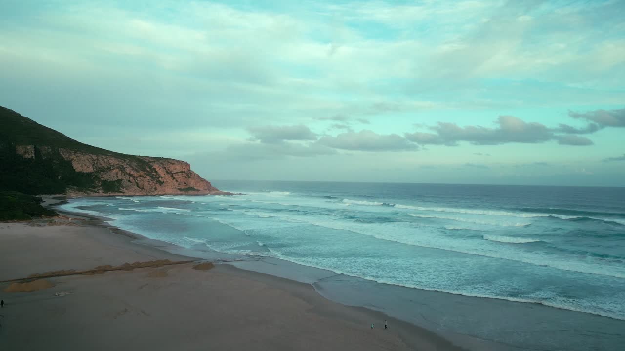 la playa en el valle de las naturalezas