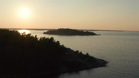 Drone-shot-of-Stockholm-archipelago-in-Sweden-during-sunset