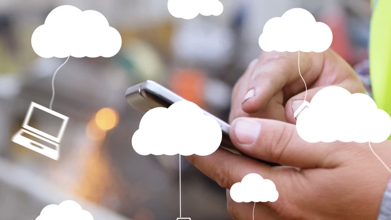 animación de nubes con dispositivos electrónicos sobre el hombre caucásico usando un teléfono inteligente