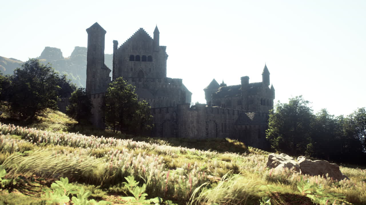 antiguo castillo en un paisaje montañoso