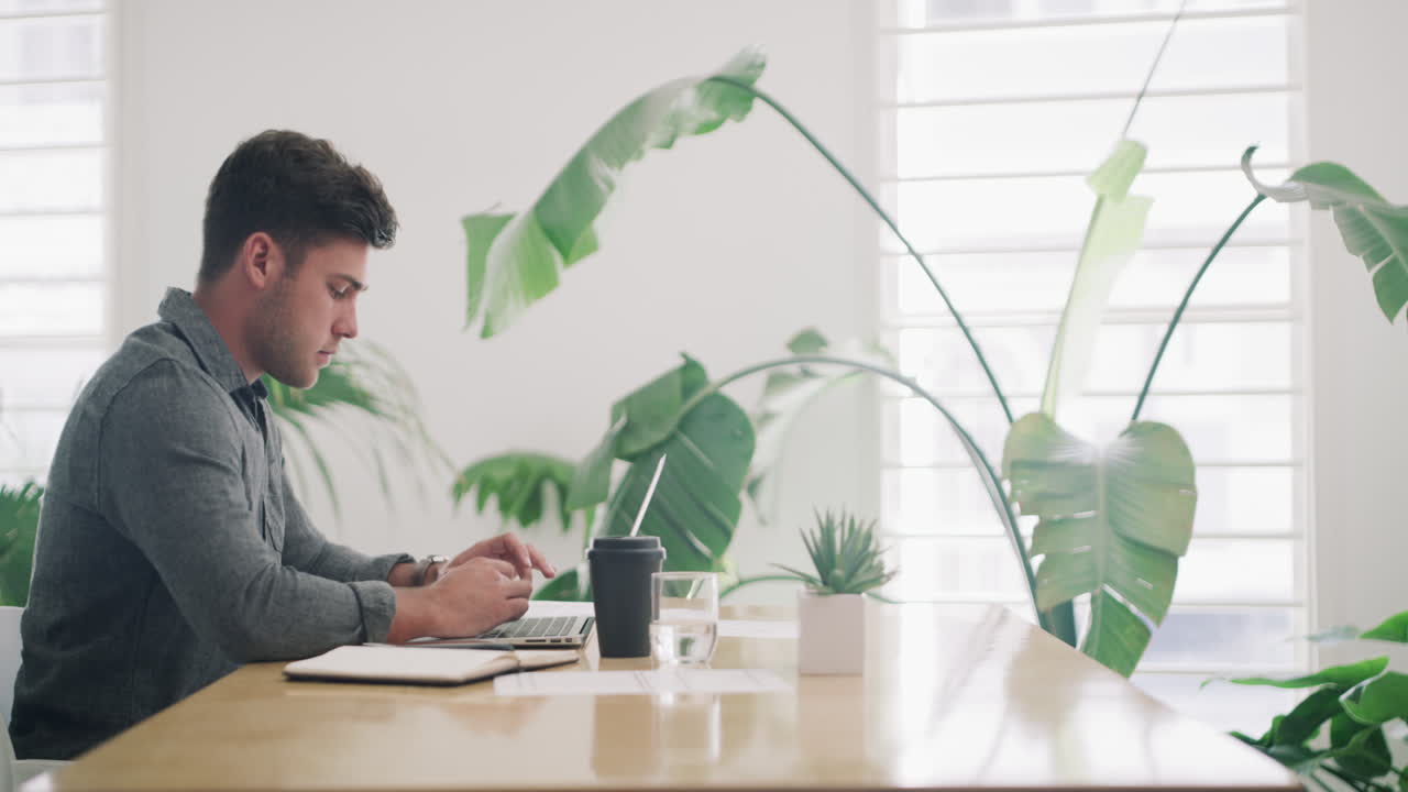 성공은 그것을 달성하기 위한 노력에 달려 있습니다.