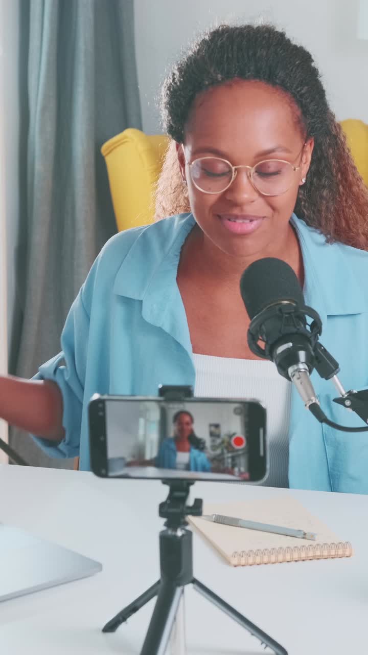 Engaging discussion on creativity and inspiration in a cozy workspace setting