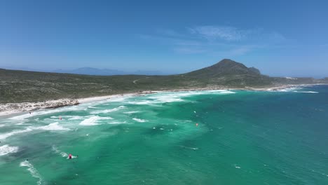 Hermosa-Vista-De-La-Costa-Sudafricana-En-La-Playa-De-Platboom-Cerca-Del-Cabo-De-Buena-Esperanza