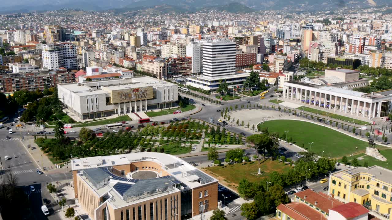 티라나 스칸데르베그 광장, 알바니아