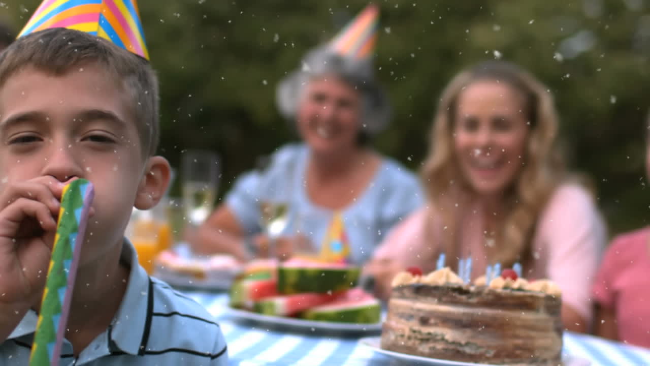 animación de puntos blancos sobre una familia feliz en una fiesta de cumpleaños