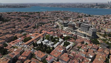 Drone-Aéreo-Con-Vista-A-La-Ciudad