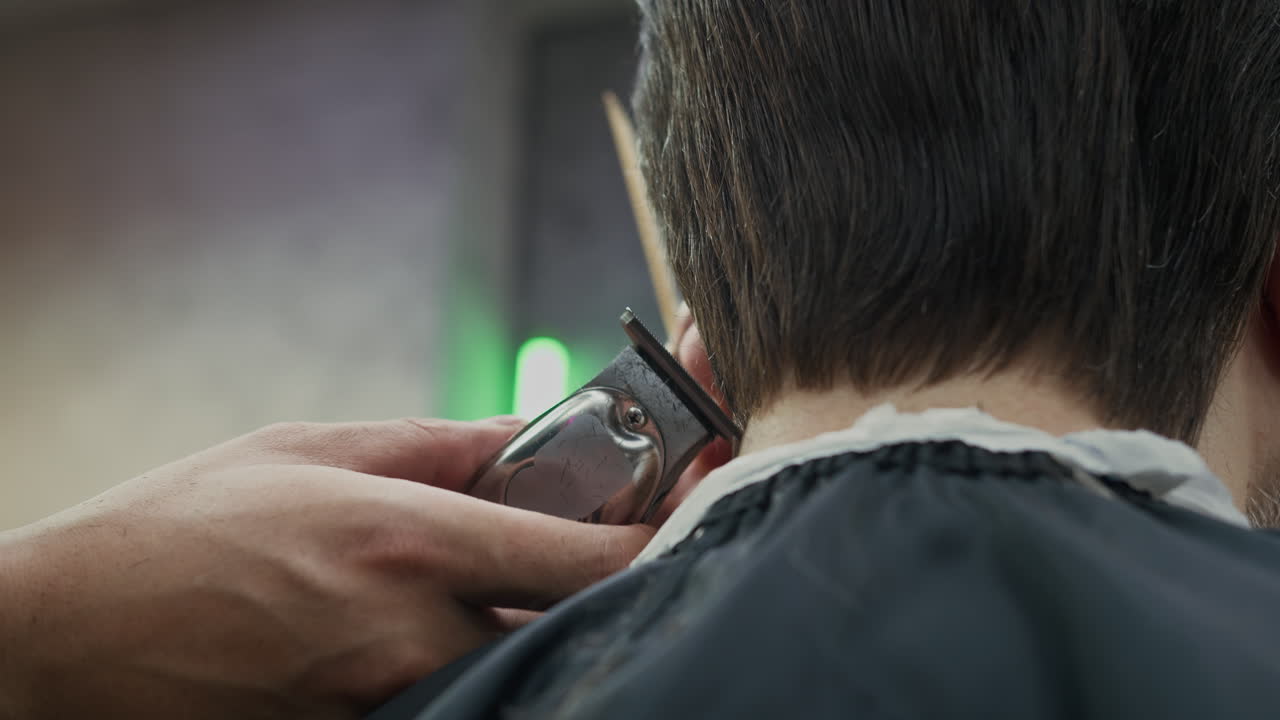 Haircut with Hair Clipper