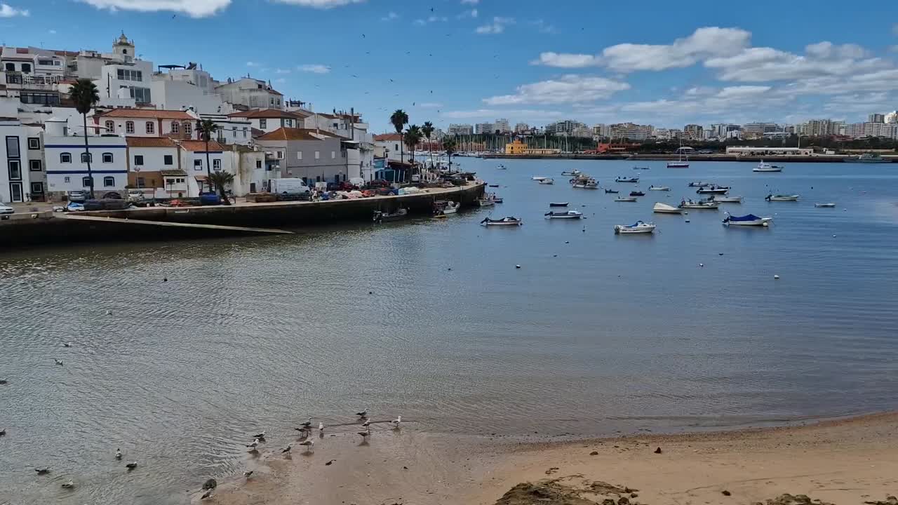 la costa de ferragudo, portugal