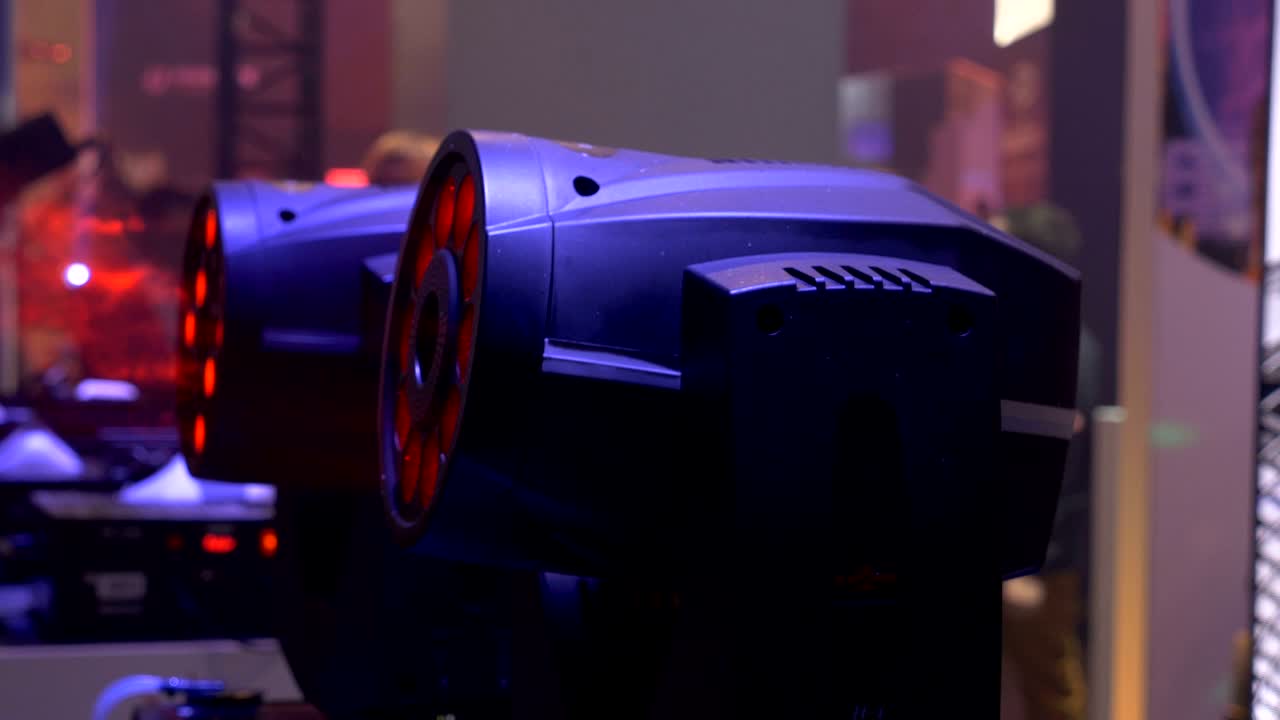 Led Stage Light and Smoke Emitters Rotating