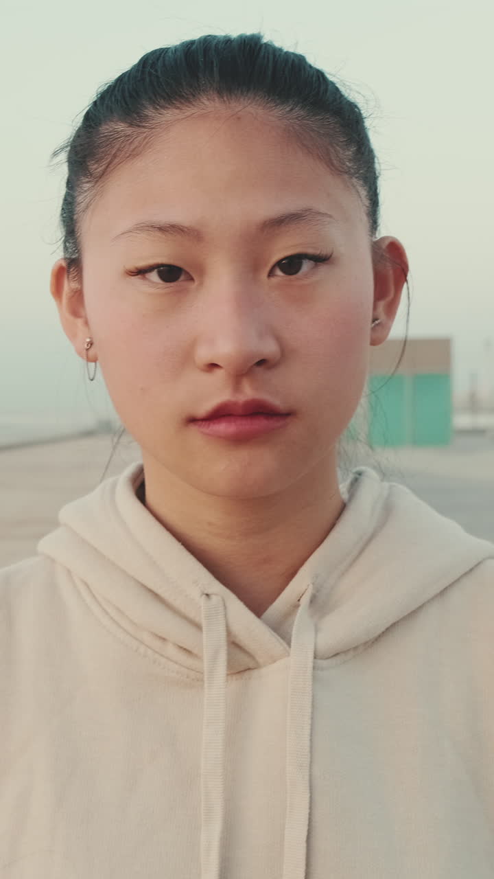 ภาพเหมือนของหญิงสาวเอเชีย