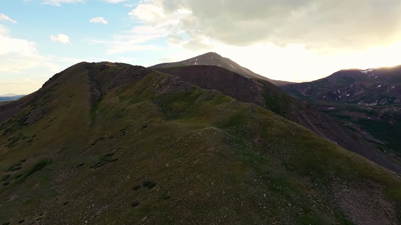 Alba e cielo blu