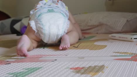 infant crawling as the first milestone - close up