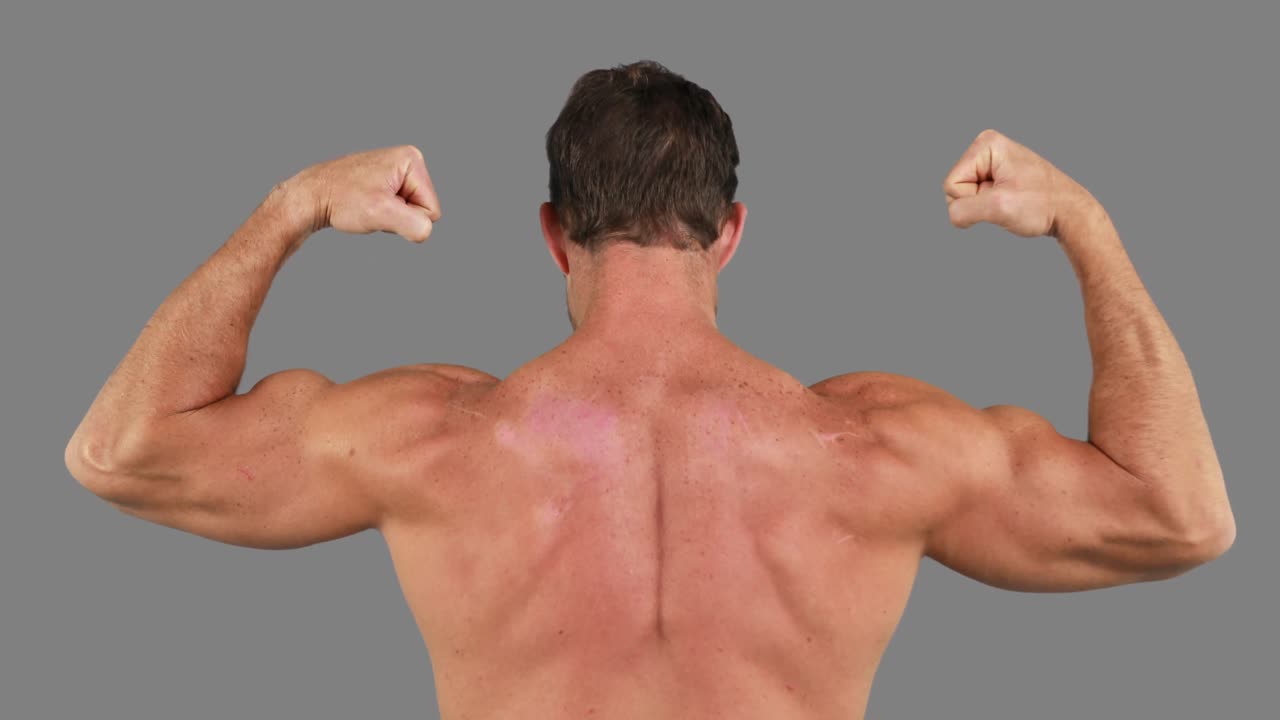 근육 을  ⁇ 는 근육 을 가진 사람