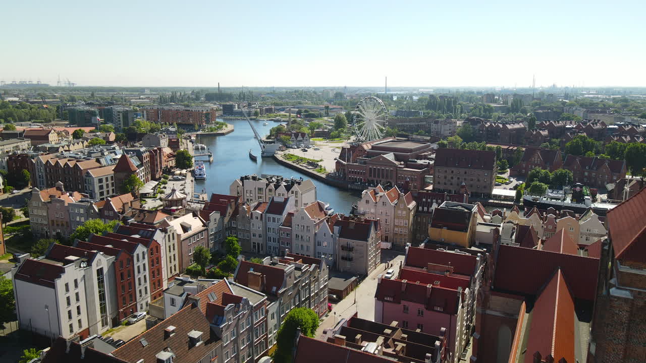 노바 모틀라와 강과 랜드마크인 sts 교회