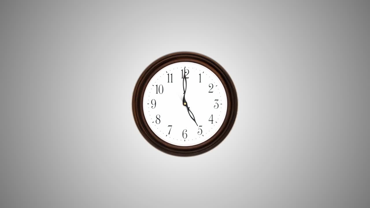 un reloj redondo montado en el lado. timelapse 4k