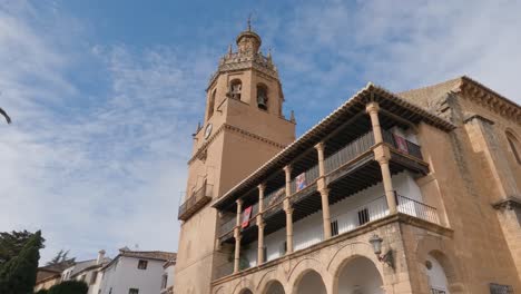 Blick-Auf-Die-Kirche-Santa-Maria-La-Mayor-In-Ronda,-Spanien