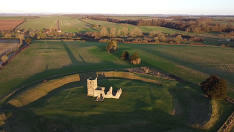 la iglesia de knowlton arruina la rotación de 90 grados del abejón