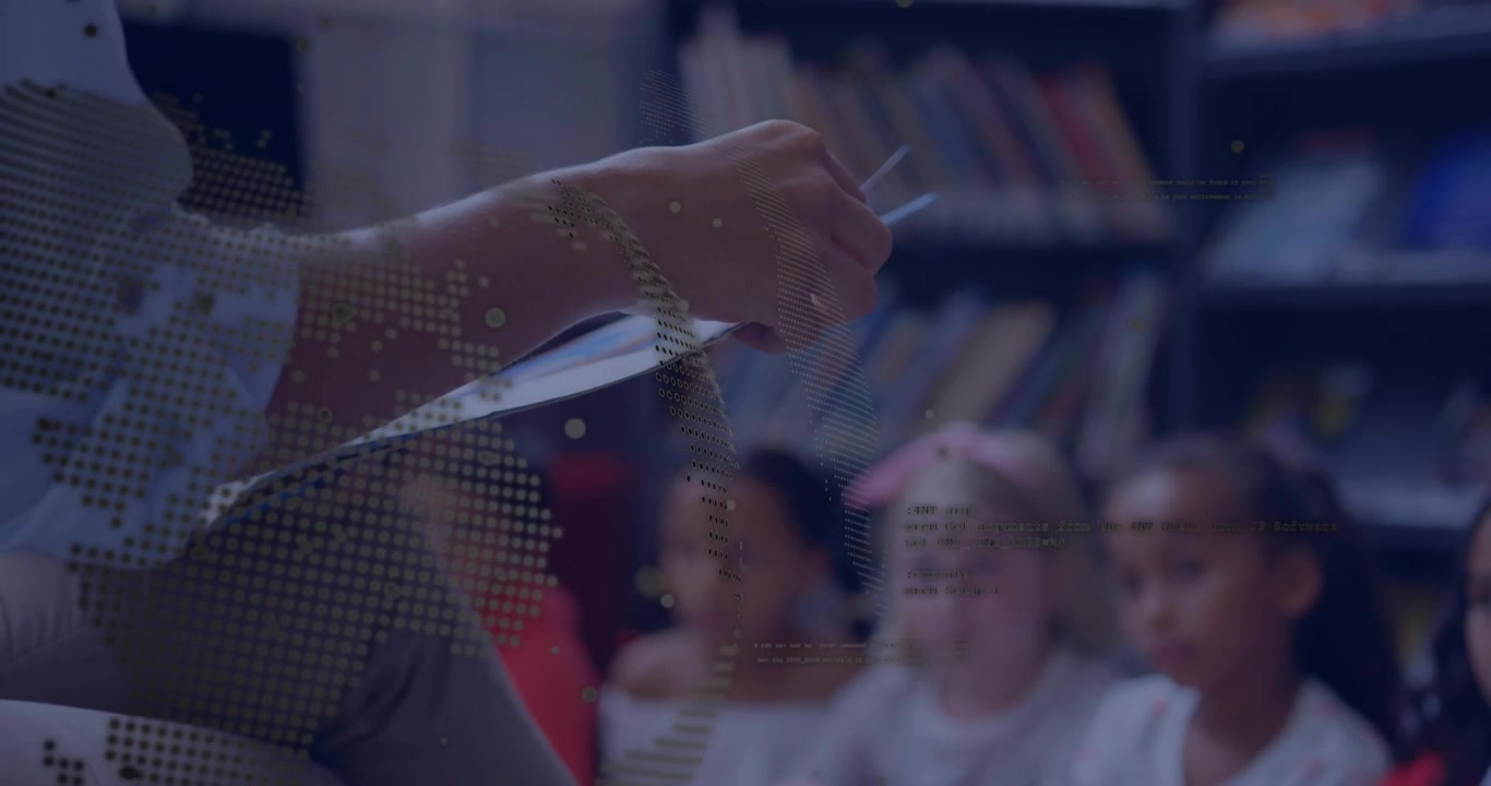 Un lettore in classe sfoglia le pagine, leggendo ai bambini mentre una sovrapposizione a punti guida il loro sguardo.