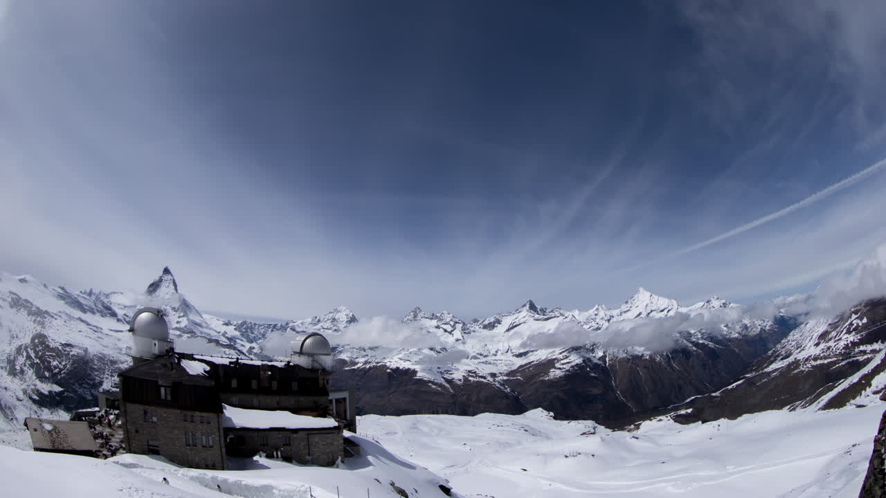 고르너그라트 32