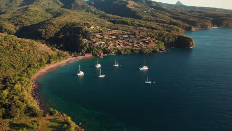 complejo de lujo en la costa tropical de santa lucía