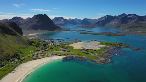 Strand-Die-Lofoten-Inseln-Sind-Ein-Archipel-In-Der-Grafschaft-Nordland,-Norwegen.